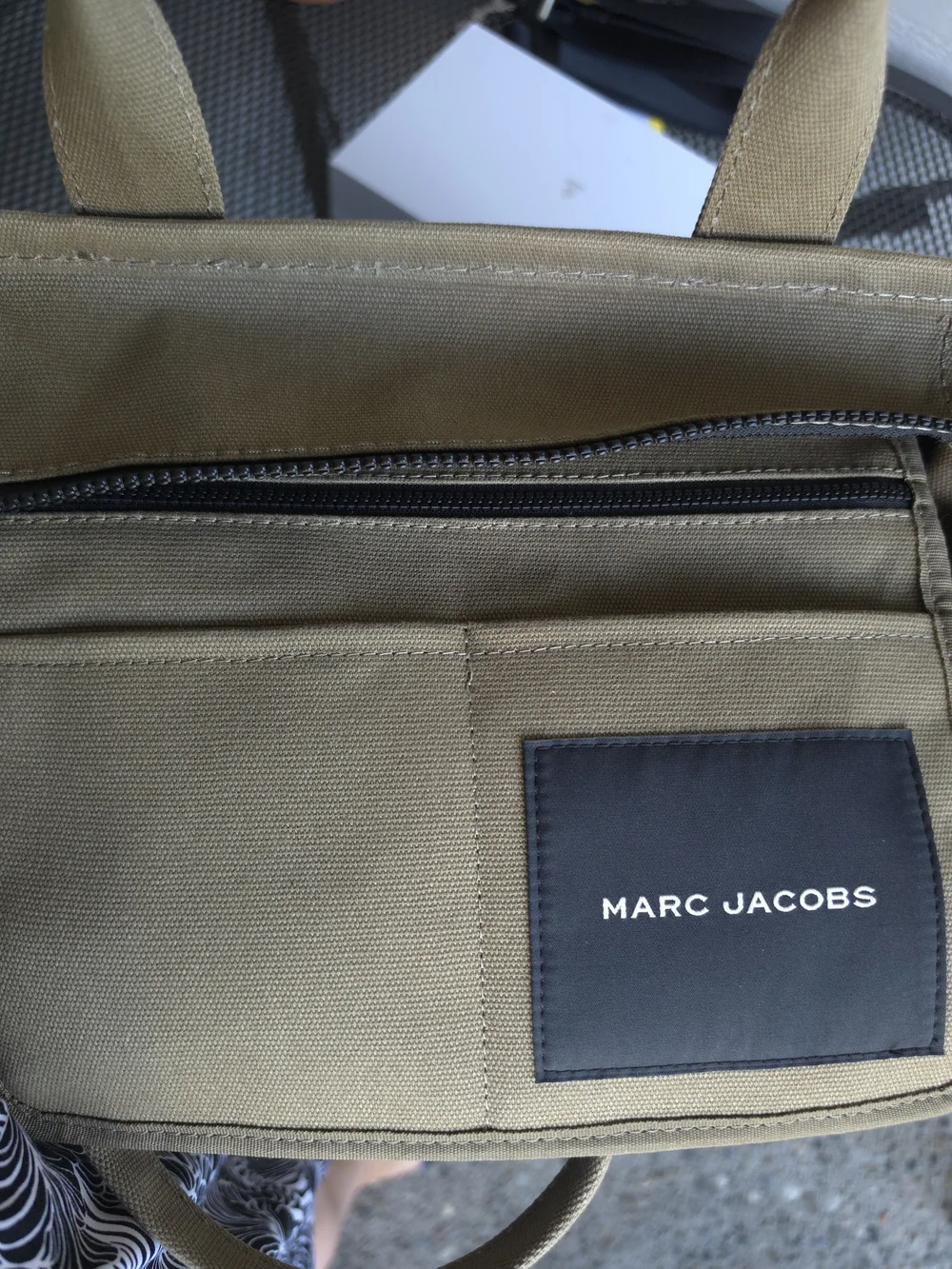Marc Jacobs The Tote Bag in Olive Green
